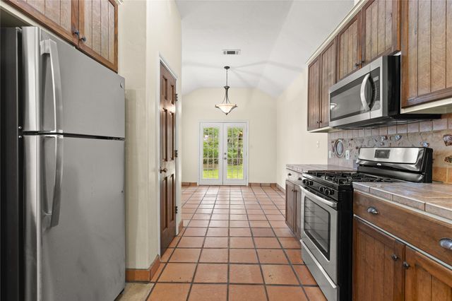 21800 Stargrass Drive, Spring, TX 77388