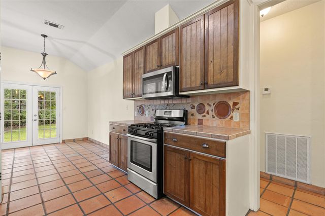 21800 Stargrass Drive, Spring, TX 77388