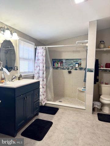 958 E GRANT AVE, Vineland, NJ 08361