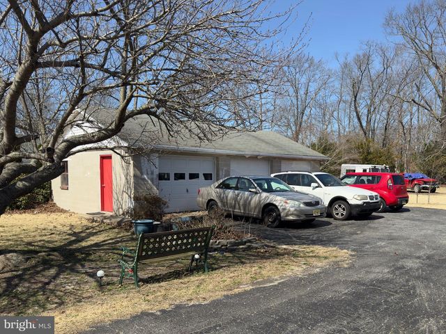 958 E GRANT AVE, Vineland, NJ 08361