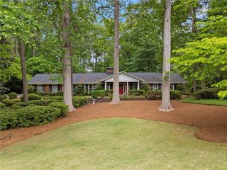 515 Kenbrook Drive, Atlanta, GA 30327