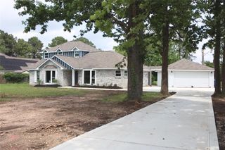 26010 Le Berge Drive, Tomball, TX 77377