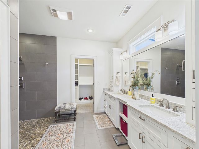 616 2nd Street, Bentonville, AR 72712