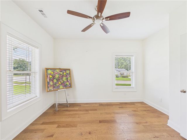 616 2nd Street, Bentonville, AR 72712