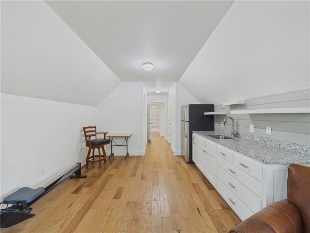 616 2nd Street, Bentonville, AR 72712