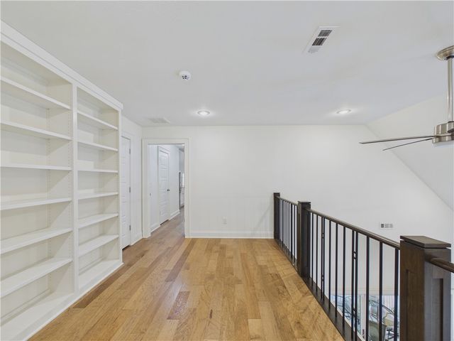 616 2nd Street, Bentonville, AR 72712