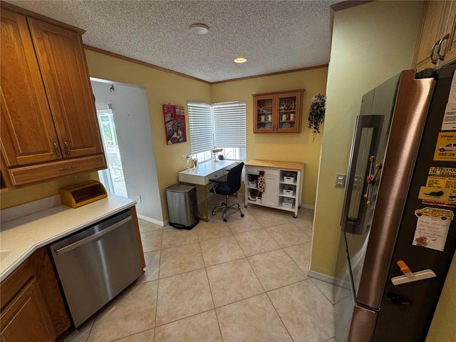 1524 MARTINEZ DRIVE, Lady Lake, FL 32159