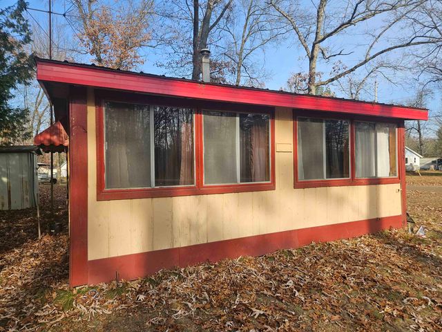 5199 E Cranberry Road, Harrison, MI 48625