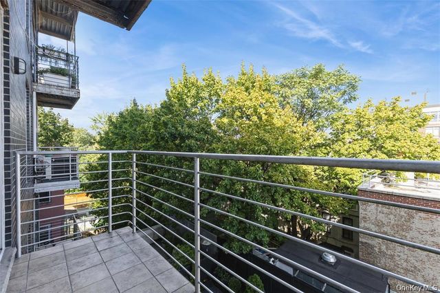 111 Monroe Street 4F, Brooklyn, NY 11216