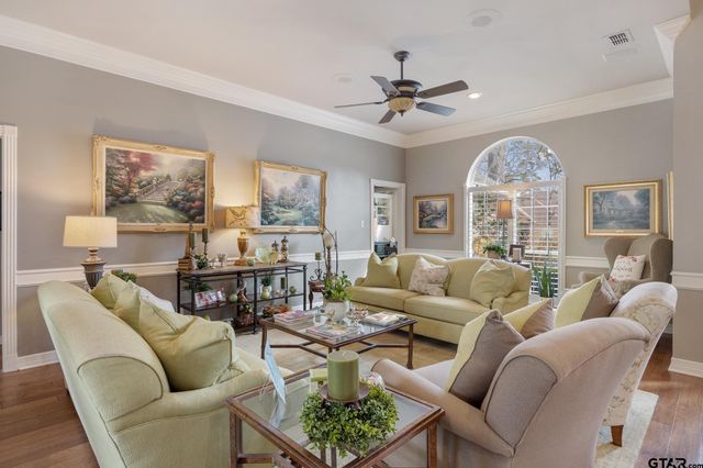 3304 Pebblebrook Dr, Tyler, TX 75707