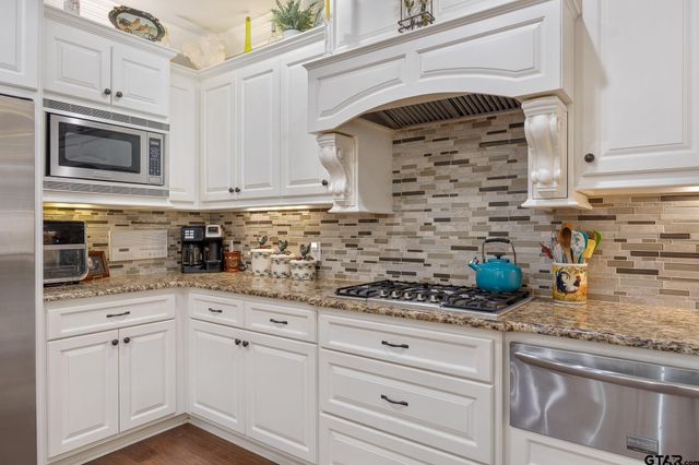 3304 Pebblebrook Dr, Tyler, TX 75707