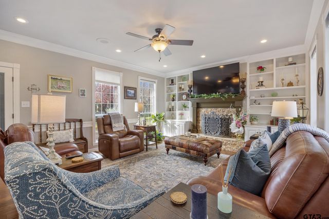 3304 Pebblebrook Dr, Tyler, TX 75707