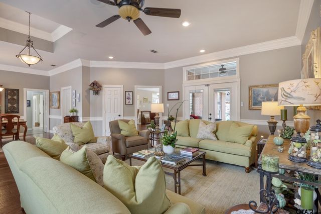 3304 Pebblebrook Dr, Tyler, TX 75707