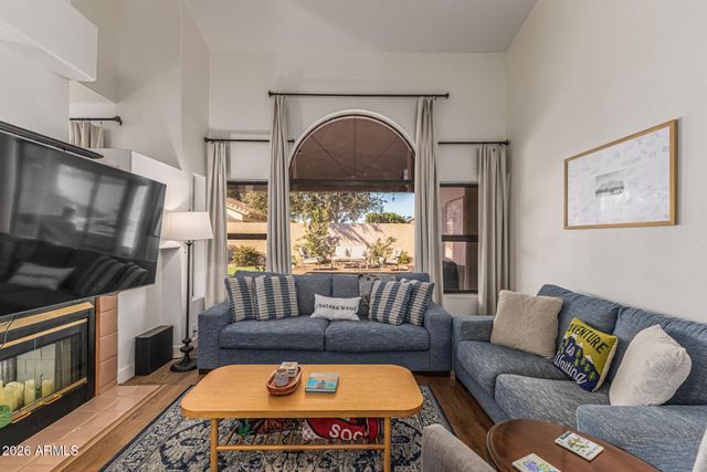 5836 E JENSEN Street, Mesa, AZ 85205