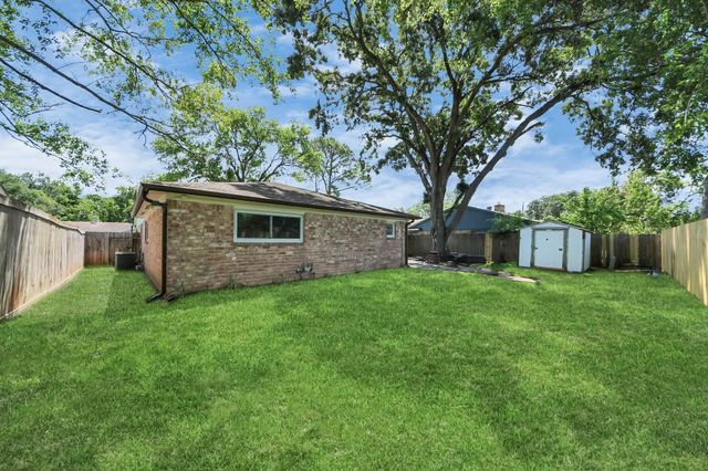 10602 Raydell Drive, Houston, TX 77031