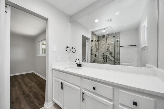 10602 Raydell Drive, Houston, TX 77031