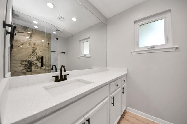 10602 Raydell Drive, Houston, TX 77031