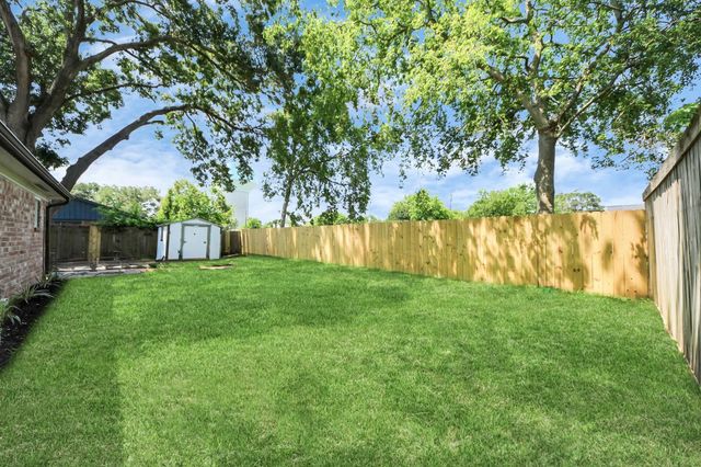 10602 Raydell Drive, Houston, TX 77031