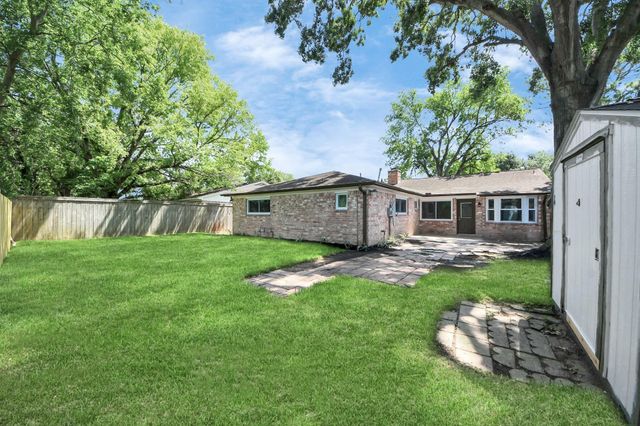 10602 Raydell Drive, Houston, TX 77031