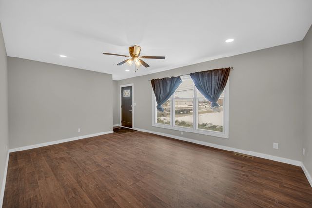 19923 E Grant Highway, Marengo, IL 60152