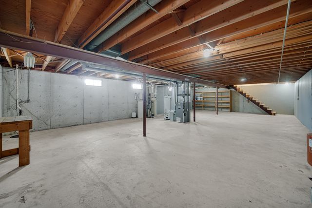 19923 E Grant Highway, Marengo, IL 60152