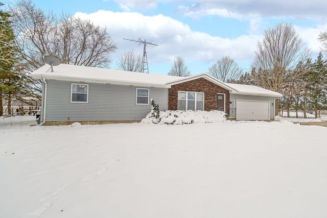 19923 E Grant Highway, Marengo, IL 60152