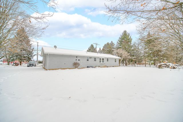 19923 E Grant Highway, Marengo, IL 60152