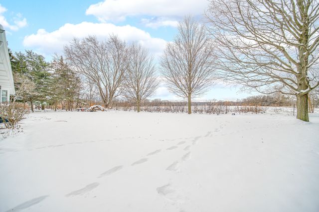 19923 E Grant Highway, Marengo, IL 60152