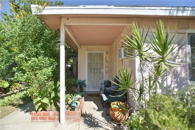 2525 W 10th, Santa Ana, CA 92703