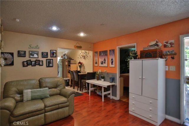 2525 W 10th, Santa Ana, CA 92703