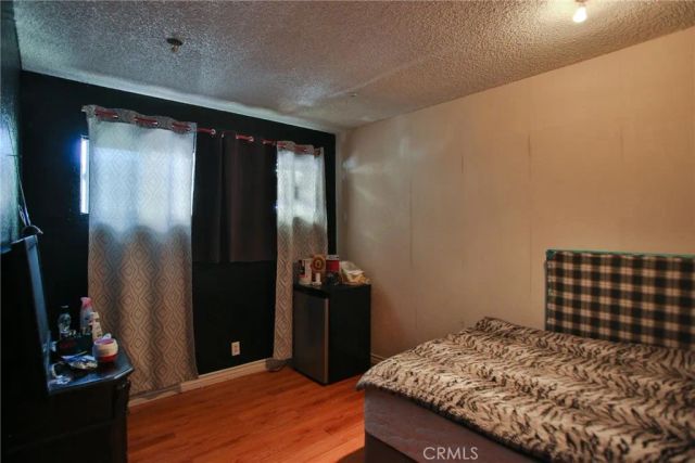 2525 W 10th, Santa Ana, CA 92703