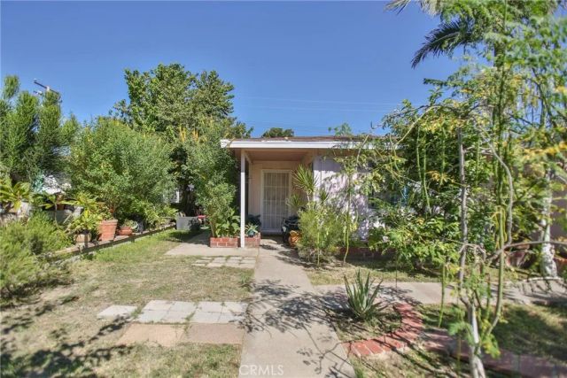 2525 W 10th, Santa Ana, CA 92703