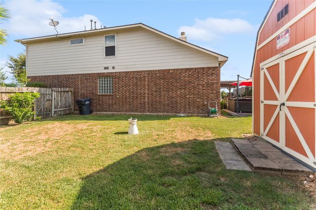 13606 Cotton Court, Mont Belvieu, TX 77523