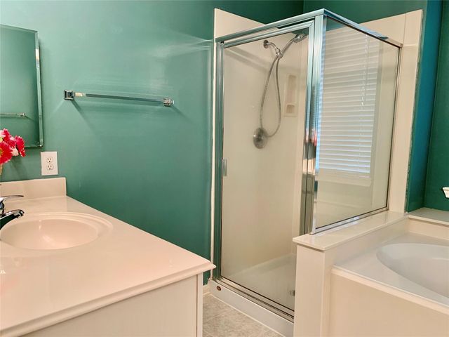 1015 Tennyson Drive, Pearland, TX 77584