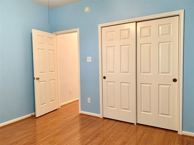 1015 Tennyson Drive, Pearland, TX 77584