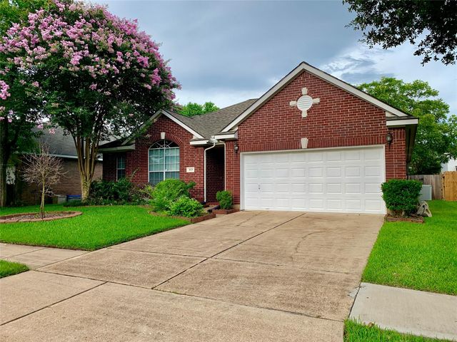 1015 Tennyson Drive, Pearland, TX 77584