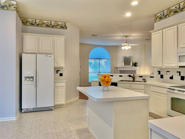 1015 Tennyson Drive, Pearland, TX 77584