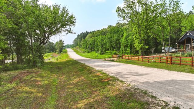 17261 Stella Maris Street, Winona, TX 75792