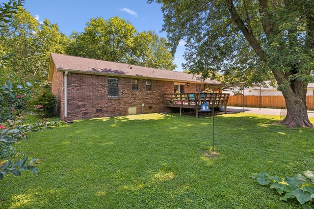 621 Teree Dr, Gallatin, TN 37066