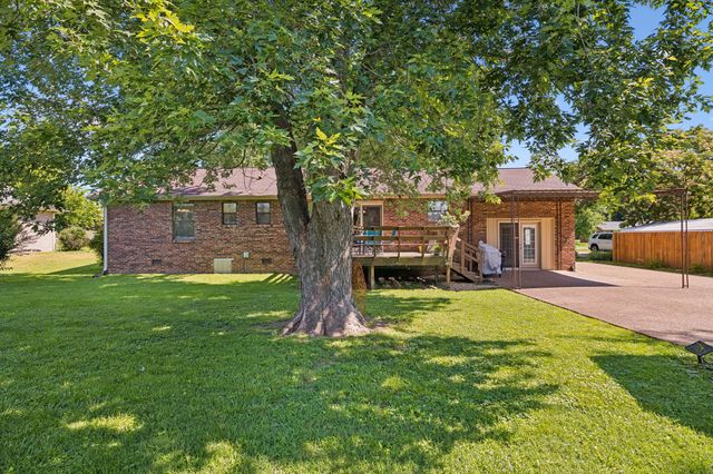 621 Teree Dr, Gallatin, TN 37066