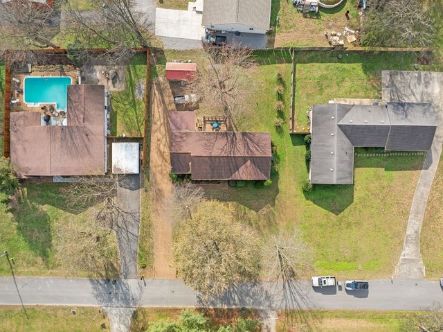 621 Teree Dr, Gallatin, TN 37066