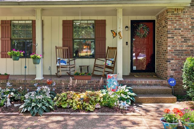 621 Teree Dr, Gallatin, TN 37066