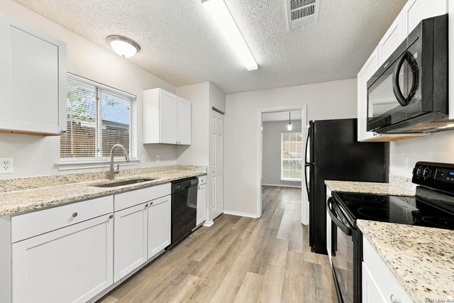 6727 Raintree Frst, San Antonio, TX 78233