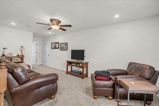 1734 Wabash Place, Boiling Springs, SC 29316