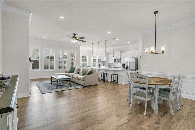 1734 Wabash Place, Boiling Springs, SC 29316