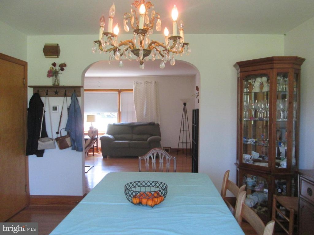 Image 11 of property listing at 7006 RUXFORD DR, Kingsville, MD 21087