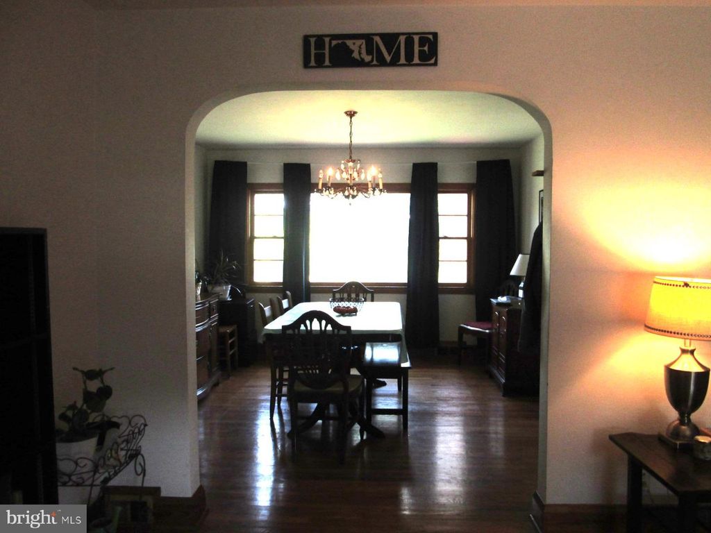 Image 12 of property listing at 7006 RUXFORD DR, Kingsville, MD 21087