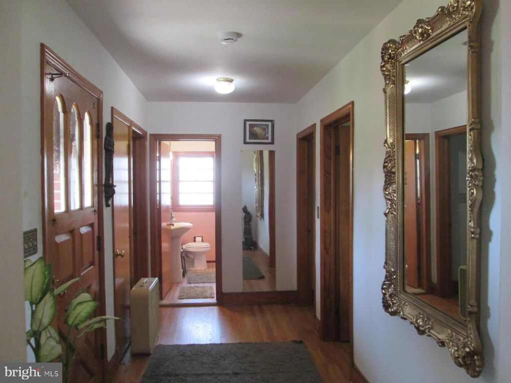 Image 17 of property listing at 7006 RUXFORD DR, Kingsville, MD 21087
