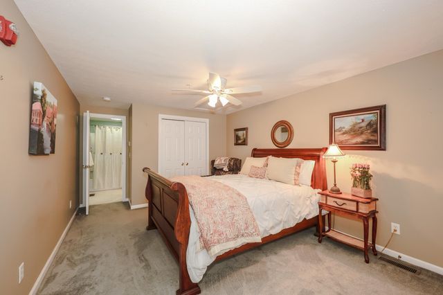 34 Mammoth Rd Unit 27, Hooksett, NH 03106