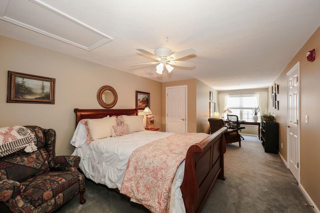 34 Mammoth Rd Unit 27, Hooksett, NH 03106